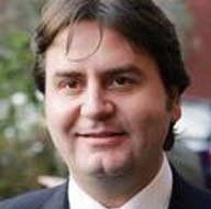 Ricucci aumenta su participación en MediaGroup