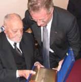 Reconocen trayectoria del periodista boliviano Enrique Miralles