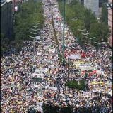 Dos spots piden a Encinas que desbloquee la capital