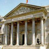 Los políticos, atentos ante el posible recorte de sueldos