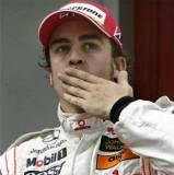 fernando_alonso_beso.jpg