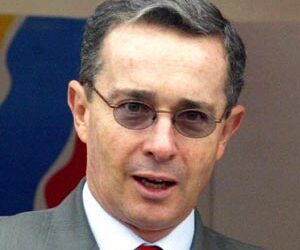 alvarouribe.jpg
