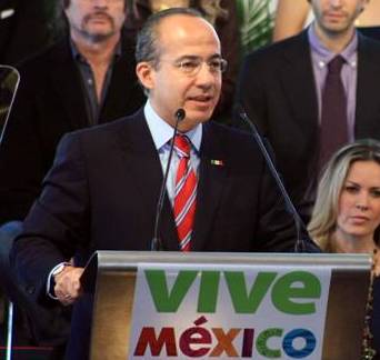 vive_mexico_calderon