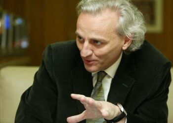 El Ejecutivo busca sustituto para Grijelmo en la Agencia EFE