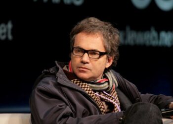 iRedes: Cómo ahorrar tiempo con las redes sociales y hacer perder el de los demás