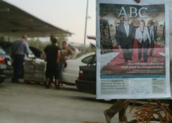 Los diarios salvan la huelga con ediciones de emergencia y con distribución en coches particulares