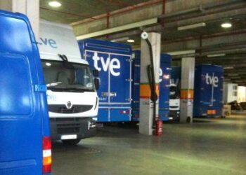 TVE Madrid en mínimos: unidades móviles aparcadas y estudios cerrados con candado