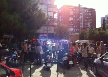 La plantilla de Bauer se manifiesta contra el ERE que pone en riesgo la continuidad de ‘In Touch’