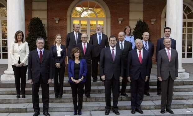 Mariano Rajoy y sus minitros