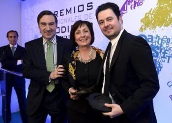 ‘El Mundo’ acusa al Gobierno de boicotear sus premios periodísticos: tensión máxima con Moncloa