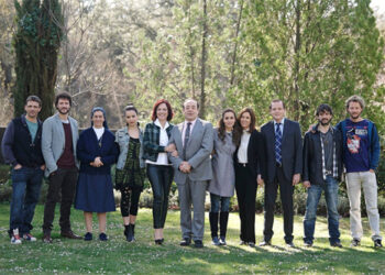 1_sin_identidad_elenco