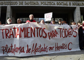 Jaque al Ministerio: Hepatólogos y enfermos denuncian que tratar a 7.000 pacientes es insuficiente
