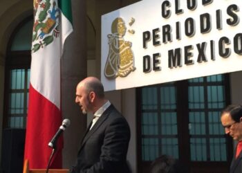 Daniel Estulin Premio Internacional de Periodismo de Mexico