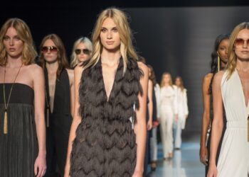 Un desfile de modelos