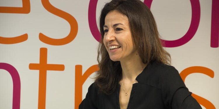 Noelia Fernández, directora de Transformación Digital de Prisa, durante el IV Desayuno Trescom