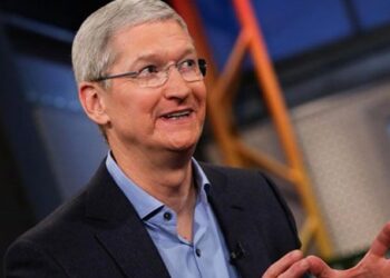 Tim Cook habla del futuro del iPhone 7 en CNBC. Foto de @jimcramer en Twitter