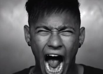 El futbolista Neymar en la campaña de Gillette. FOTO: Youtube.