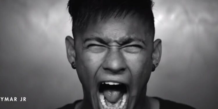 El futbolista Neymar en la campaña de Gillette. FOTO: Youtube.