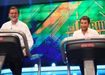 Mariano Rajoy, líder del Partido Popular, con Pablo Motos en 'El Hormiguero'.