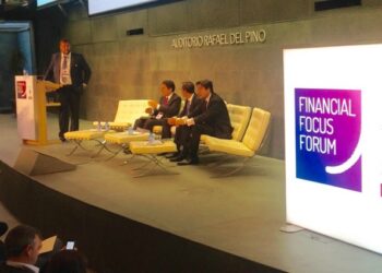 El acto de Alvarez & Marsal y Kreab, celebrado en el auditorio Rafael Del Pino