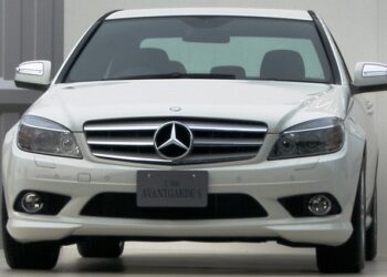 Un automóvil de la marca Mercedes-Benz. FOTO: Wikimedia Commons.