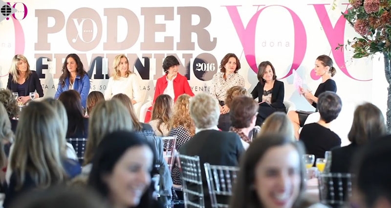 Una imagen del desayuno-debate de Yo Dona, que reunió a un centenar de sus mujeres influyentes. FOTO: Pantallazo vídeo elmundo.es/yodona.