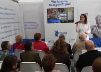 Una imagen de una de las carpas de la campaña 'Tus huesos, tu segunda piel'. FOTO: Torres y Carrera