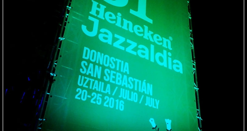 Un cartel del festival Heineken Jazzaldia.