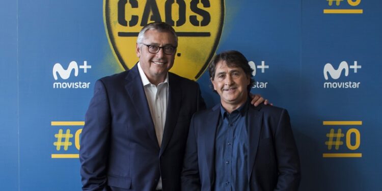 Michael Robinson y Raúl Ruiz durante la presentación de 'Caos F.C.'