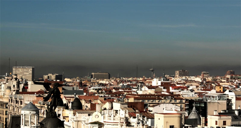 Imagen del cielo de Madrid y su 'boina' de contaminación