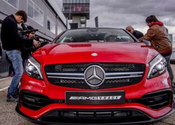 Mercedes en realidad virtual en el Circuito de Jarama