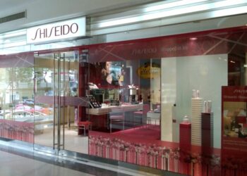 Una tienda de Shiseido en Bangkok. FOTO: Wikimedia Commons.