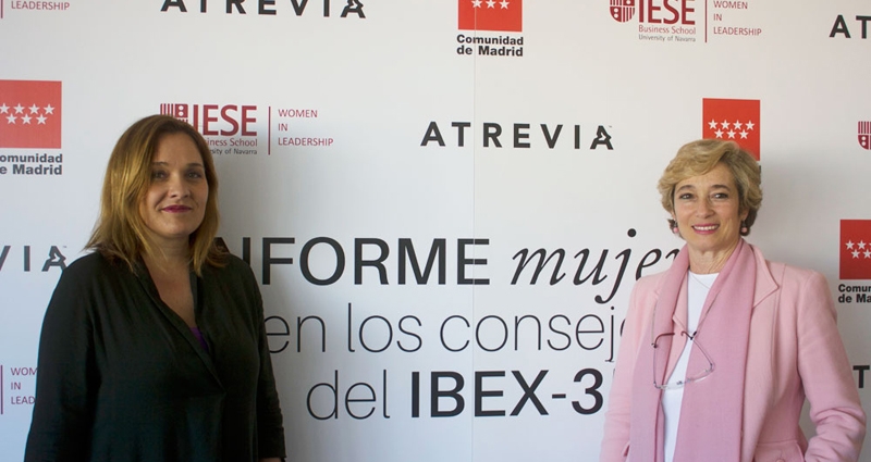 A la izquierda, Asun Soriano, presidenta de ATREVIA en España. A la derecha, Núria Chinchilla, profesora del IESE Business School. FOTO: ATREVIA