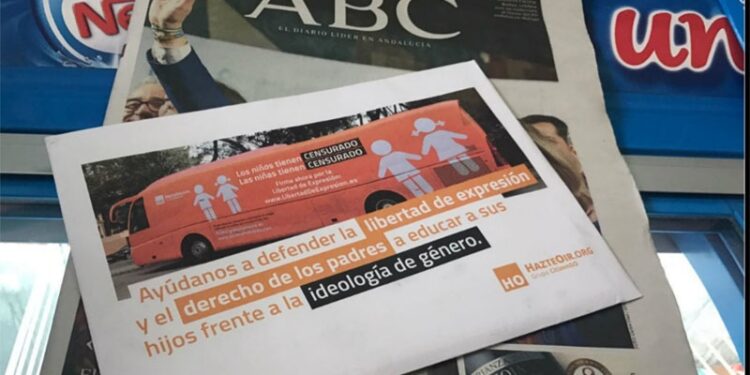 Panfleto de Hazteír en ABC