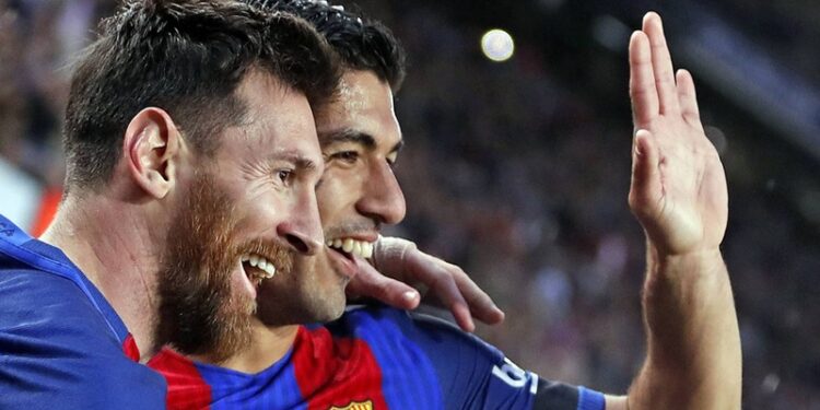 Leo Messi y Luis Suárez en una imagen compartida por el FC Barcelona en Twitter. FOTO: @FCBarcelona_es