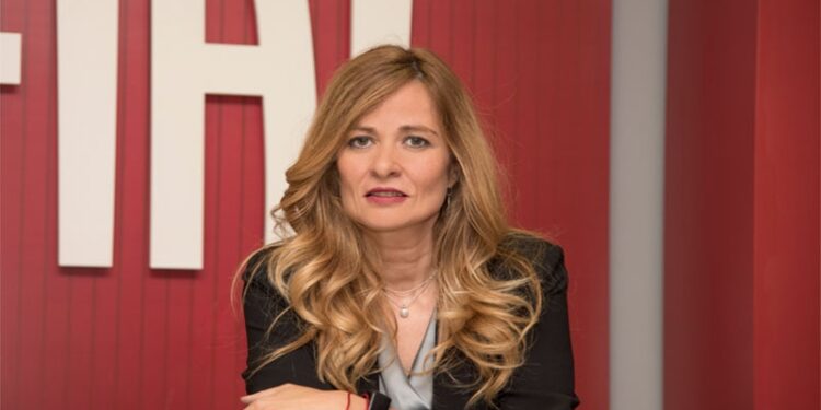 Rosa Caniego Ruiz, directora de comunicación y relaciones institucionales de Fiat Chrisler