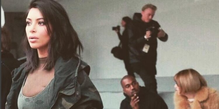 Kim Kardashian, Kanye West y Anna Wintour. FOTO: @kimkardashian.