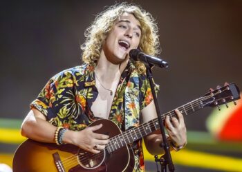 Manel Navarro en uno de los ensayos del Festival de Eurovisión