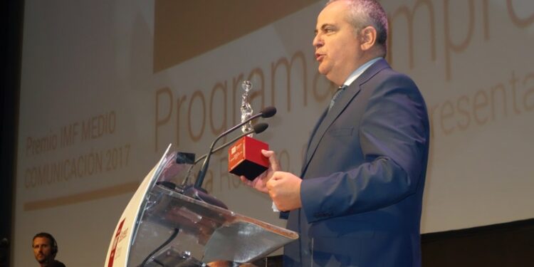 Juanma Romero, presentador y director de 'Emprende'