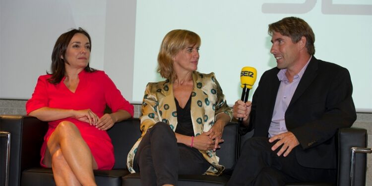Pepa Bueno, Gemma Nierga y Javier del Pino durante una presentación de Cadena SER