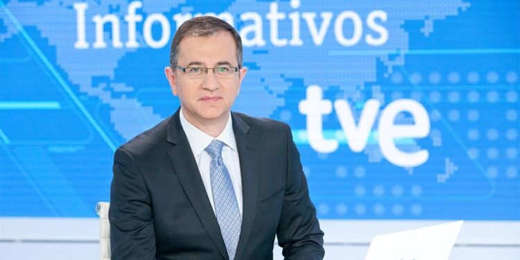 Pedro Carreño, director y presentador del 'Telediario Fin de Semana' de TVE