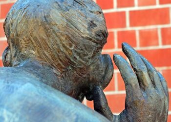 Escuchar a los grupos de interés, fundamental en una estrategia de comunicación