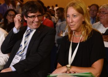 Carles Puigdemont y Neus Munté