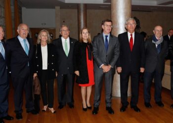 Diego Murillo, presidente de la Fundación A.M.A., recibe el homenaje de Galicia-Sexta Provincia