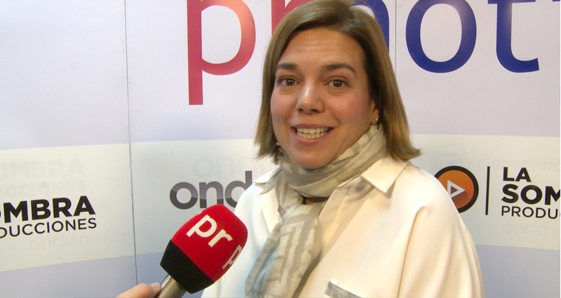 Natalia Villoria, Subdirectora de Comunicación Digital, recoge el premio otorgado a REPSOL