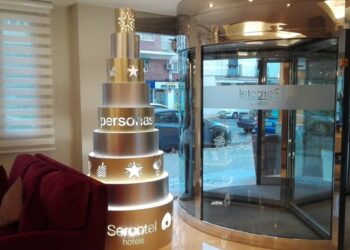 Sercotel Hotels lucirá árboles navideños solidarios
