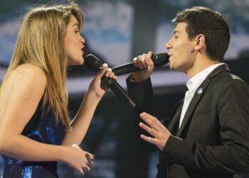 Amaia y Alfred interpretando 'Tu canción'
