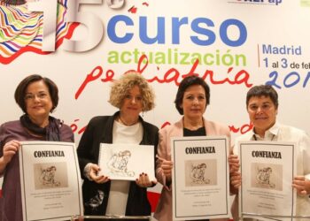 Los pediatras presentan la campaña nacional de recogida de firmas “Confianza” que busca consolidar el derecho de los niños españoles a ser atendidos por su pediatra en los centros de salud