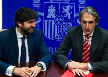 Fernando López Miras, presidente de la Región de Murcia, e Íñigo de la Serna, ministro de Fomento. Foto: @regiondemurcia