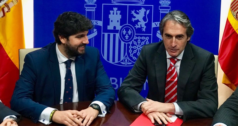 Fernando López Miras, presidente de la Región de Murcia, e Íñigo de la Serna, ministro de Fomento. Foto: @regiondemurcia